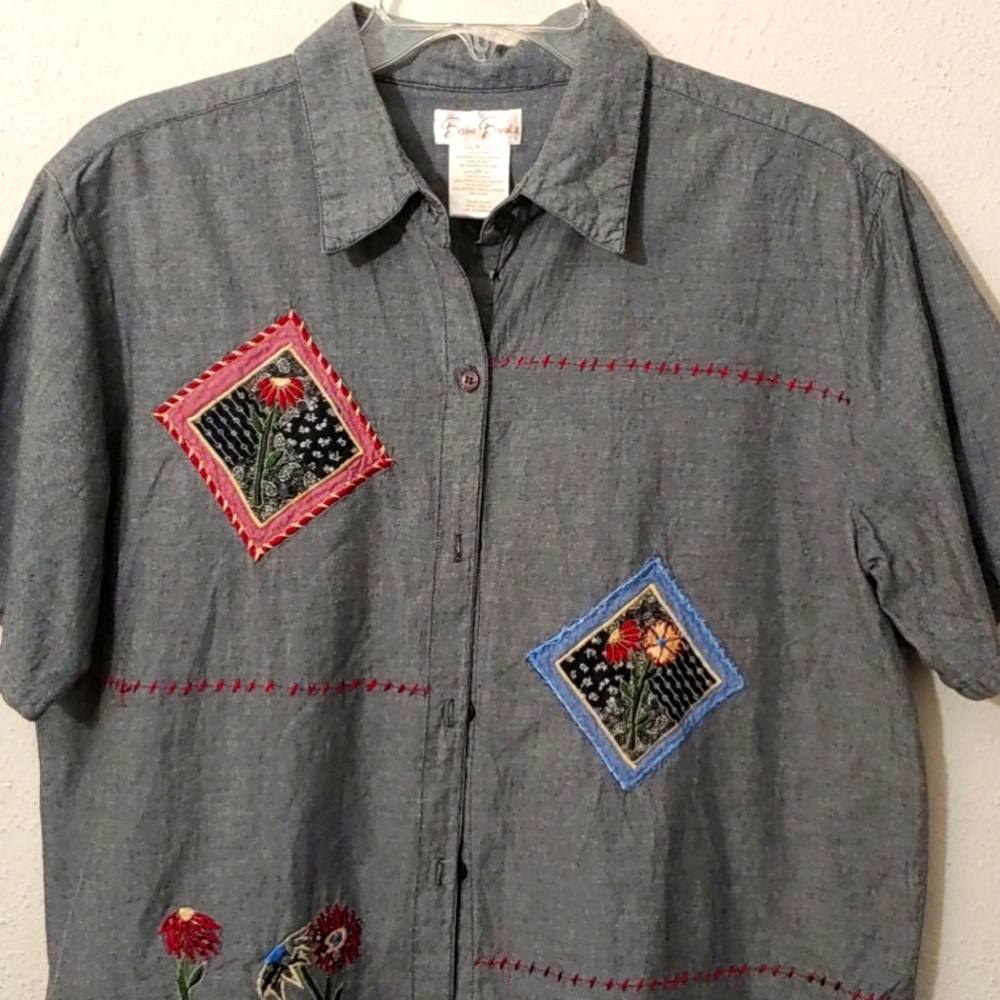 Bobbie Brooks Women's Size XL Short Sleeved Buttondown